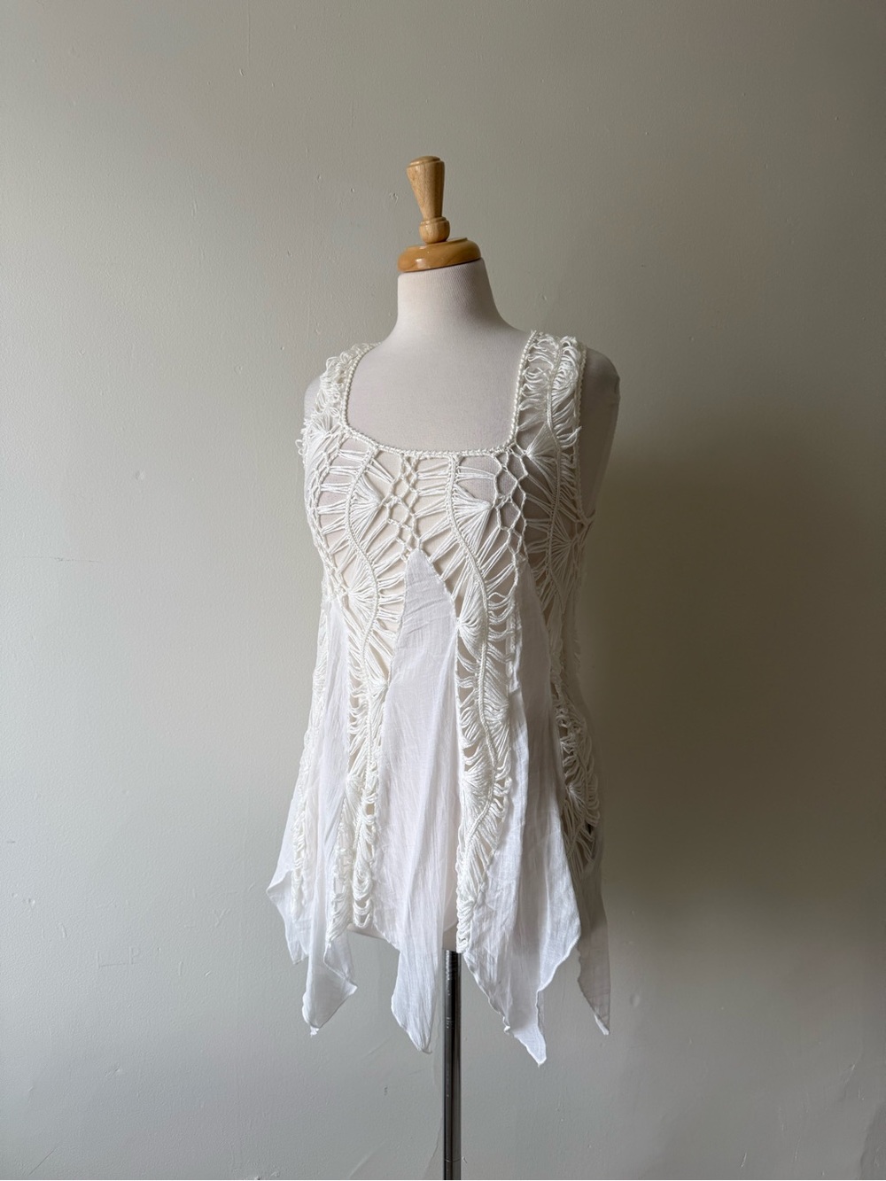 Qed London Crochet Macramé Handkerchief Hem Boho Tank Top S/M